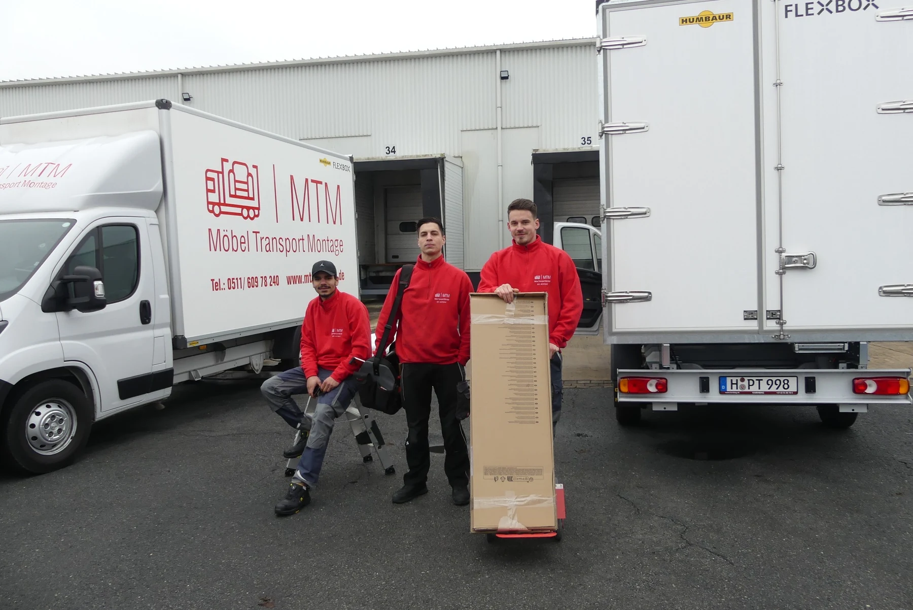 Kartons bei einem Transportauftrag.